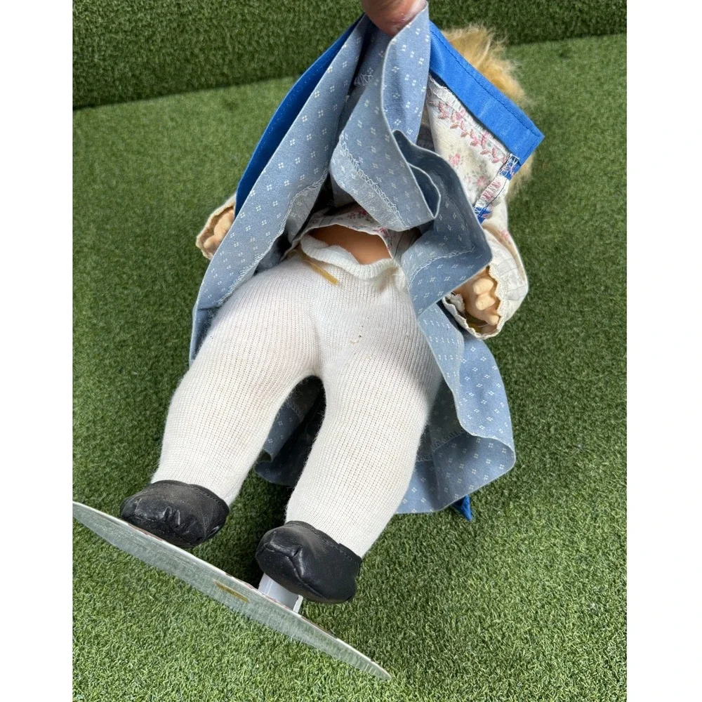 Vintage Porcelain Face Girl Doll Blue Prairie Dress‎ Taiwan Collectible 16in
